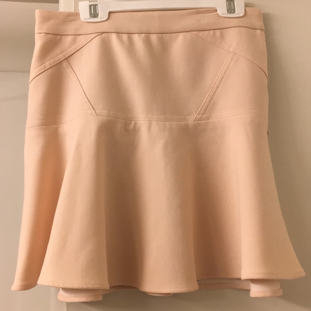 Club Monaco 00 fluted mini skirt, waist closure